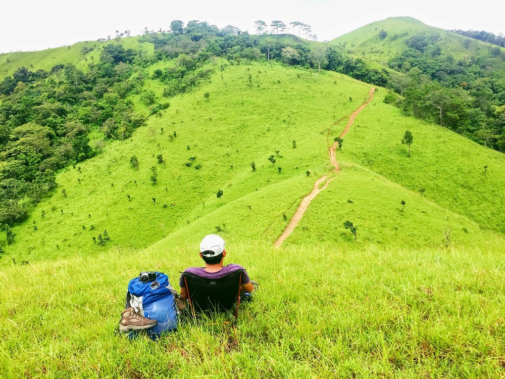 Du khách có thể trekking chinh phục đỉnh núi Langbiang huyền thoại